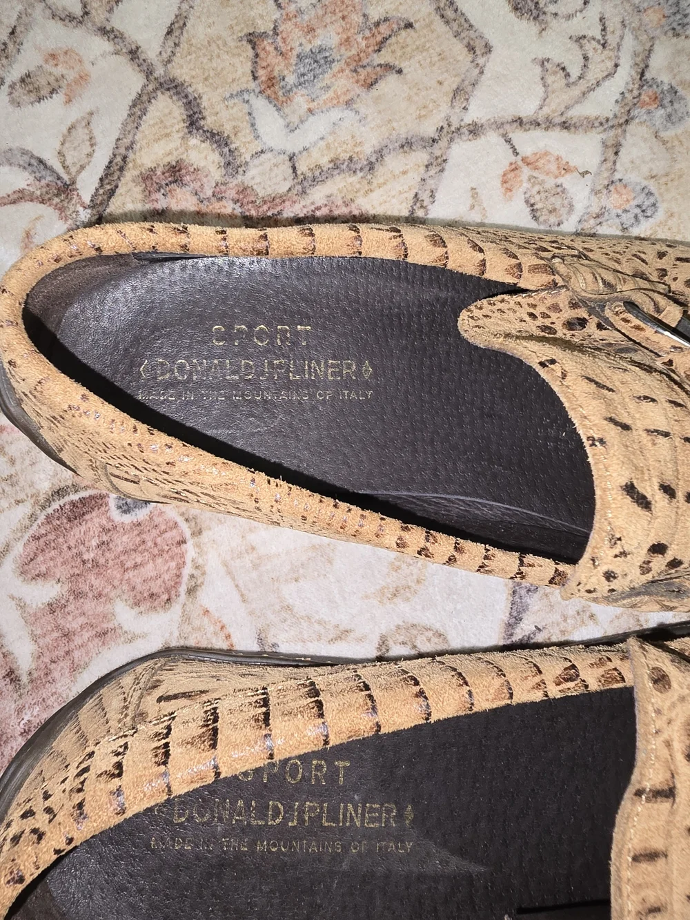 Donald Pliner Eloe Croc Embossed Leather Italian Loafers